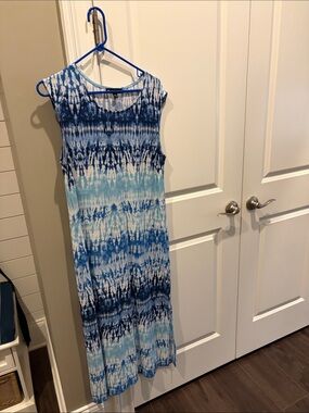 Sleeveless Blue Tie-Dye Maxi Dress - Casual Summer Style